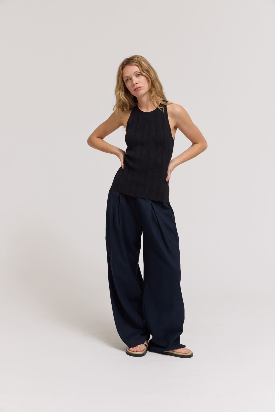 Grade And Gather Linen Tuck Pants Ink Nwt Wide Leg Trousers In Sz M
